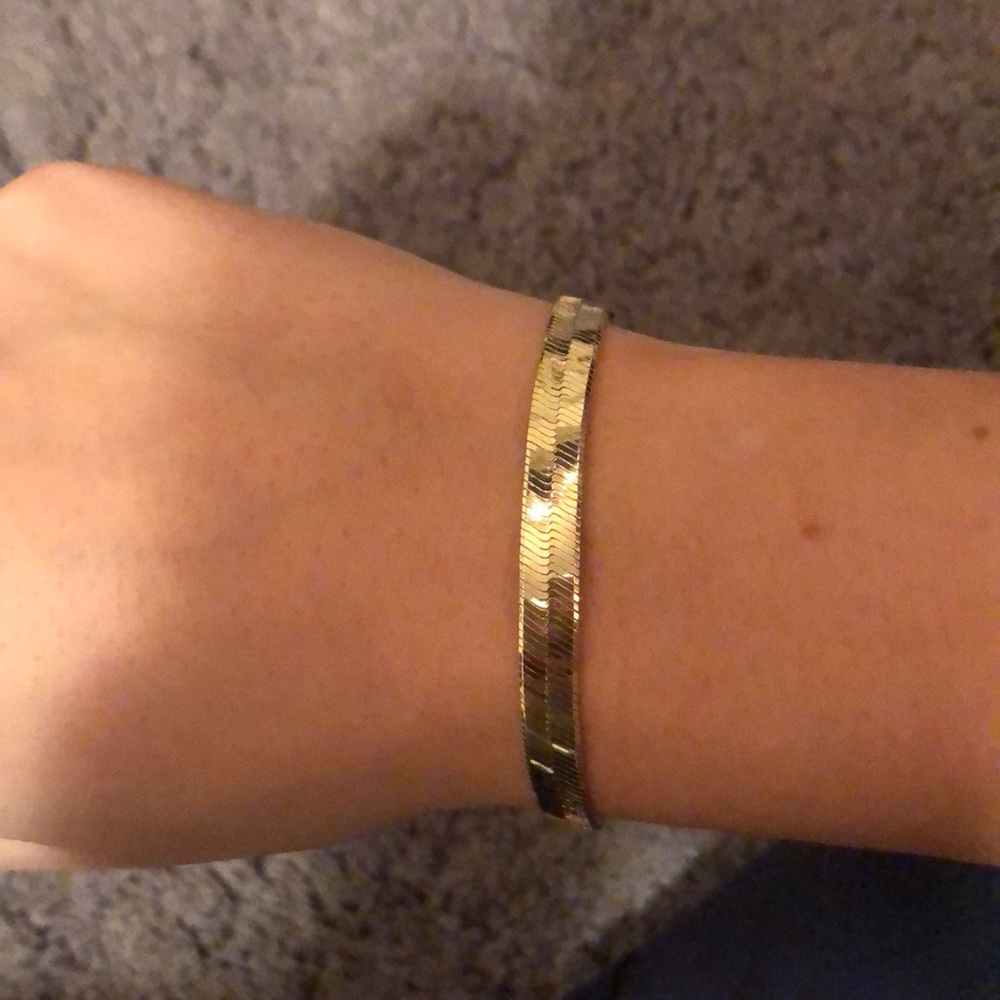 Bracelet